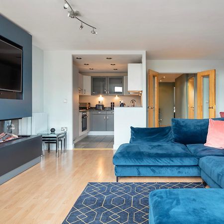 Excel, O2, Canary Wharf, London City Airport - Free Parking Exteriör bild